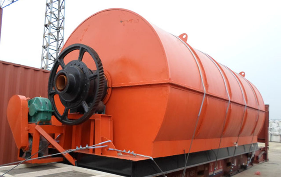 Waste tyre and plastic pyrolysis plant