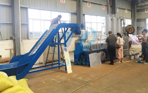 Waste plastic to diesel and gasoline process plant