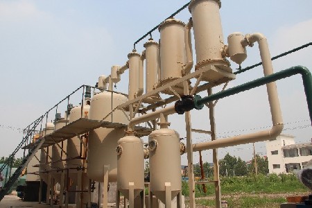 What kind of waste oil does distillation machine can refining?