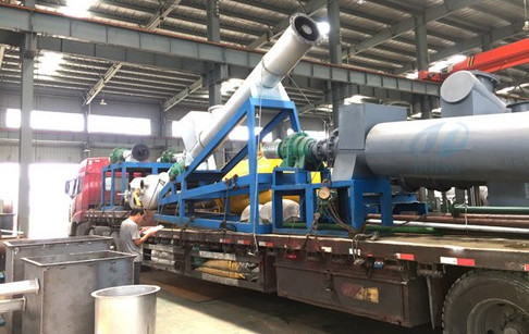 The latest design 20T/D continuous waste plastic pyrolysis plant shipped to Spain