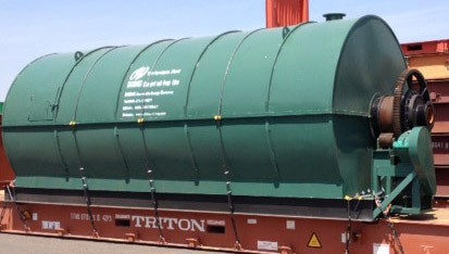 Convert waste plastic to oil machine