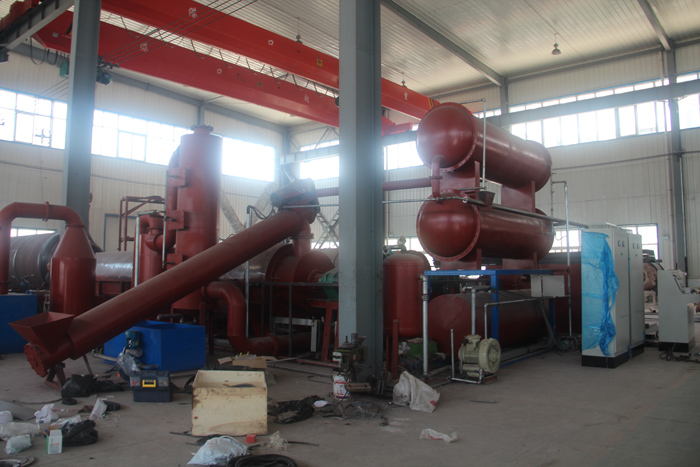 Continuous pyrolysis plant for recycaling waste plastic