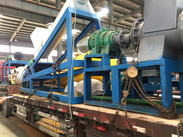 latest design 20t/d continuous waste plastic pyrolysis plant shipped to spain