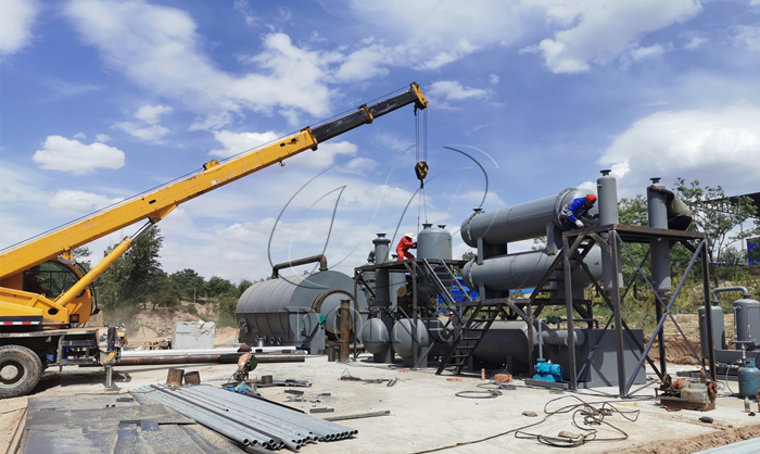 Plastic pyrolysis equipment